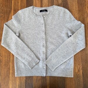 ⛄️ Alex Marie light gray cashmere cardigan. Size S.